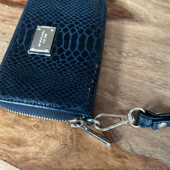 Mini MK wallet in good condition - Picture 5 of 5